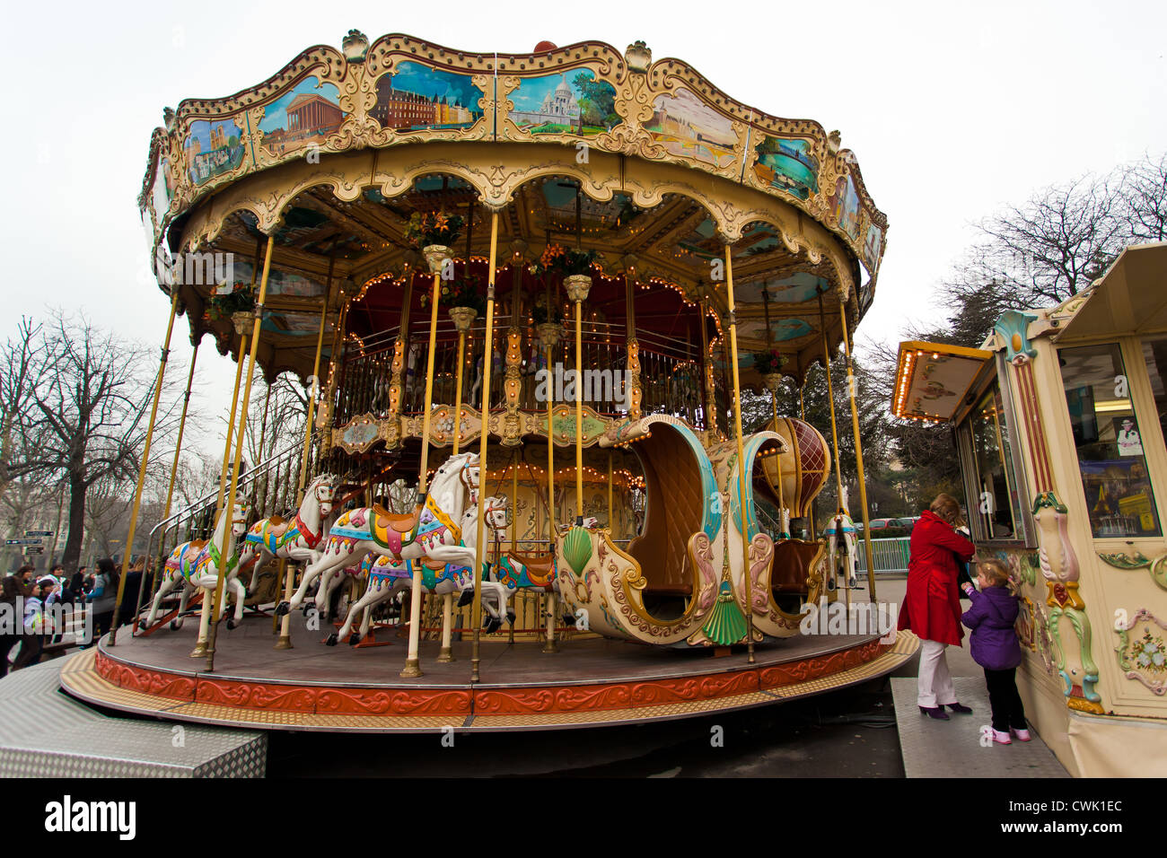 Karussell in der Innenstadt von Paris, Frankreich, Europa Stockfoto