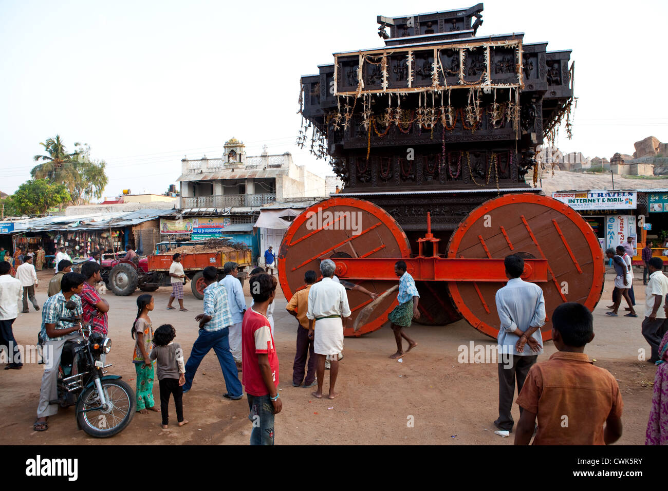 Holzwagen in Hampi bazaar Stockfoto