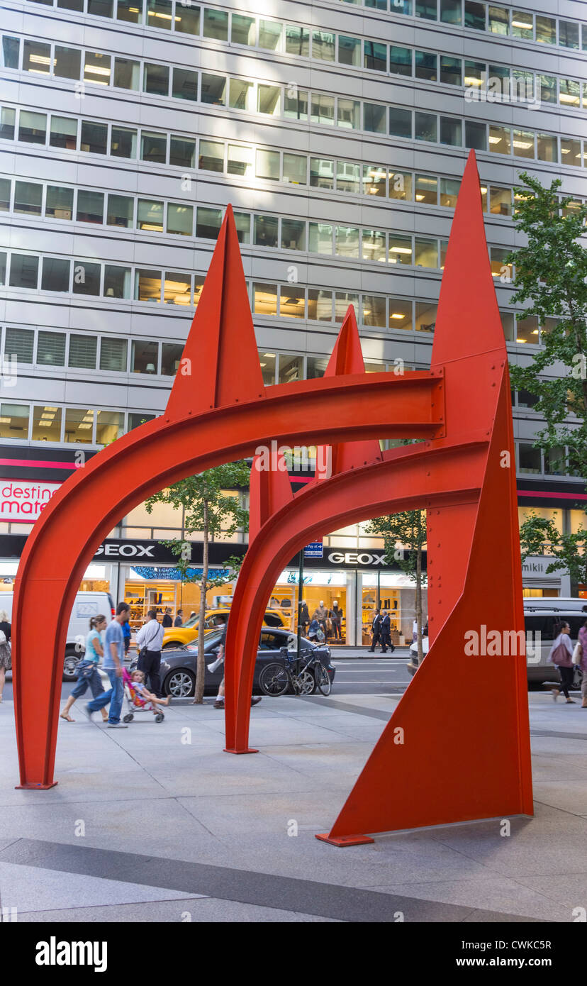 Alexander Calder-Skulptur auf der 57th Street in New York City Stockfoto