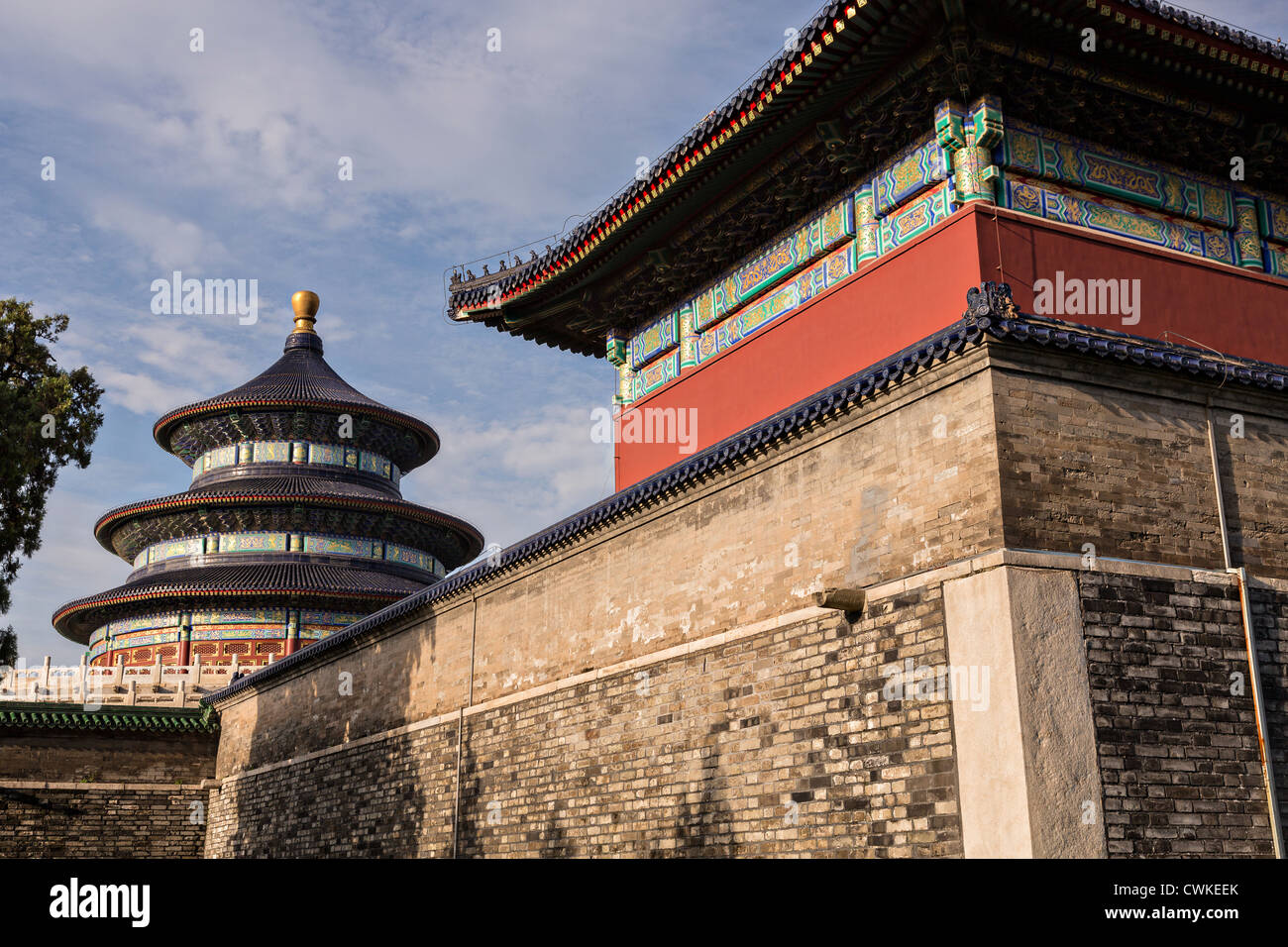 Blick auf den Tempel des Himmels von der Nordseite im Sommer in Peking, China Stockfoto