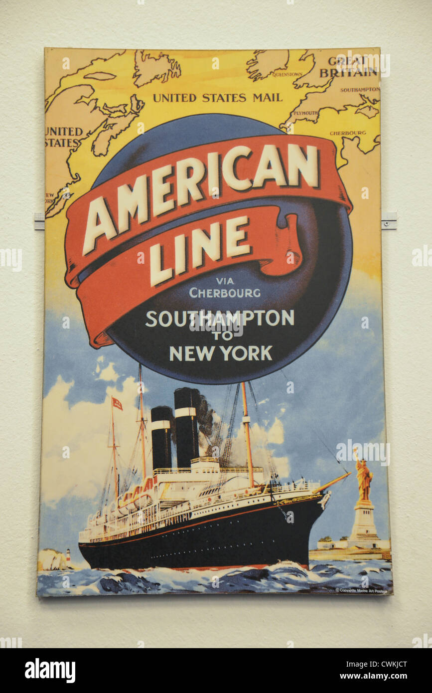 Antike American-Line-Werbeplakat in Southampton, Hampshire, England, Vereinigtes Königreich Stockfoto