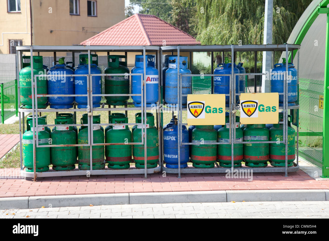 Tragbare gastanks -Fotos und -Bildmaterial in hoher Auflösung – Alamy