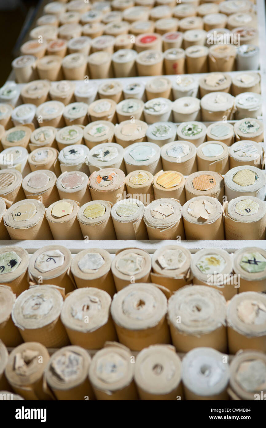 Vielzahl von gewalzten Tapeten Stockfoto