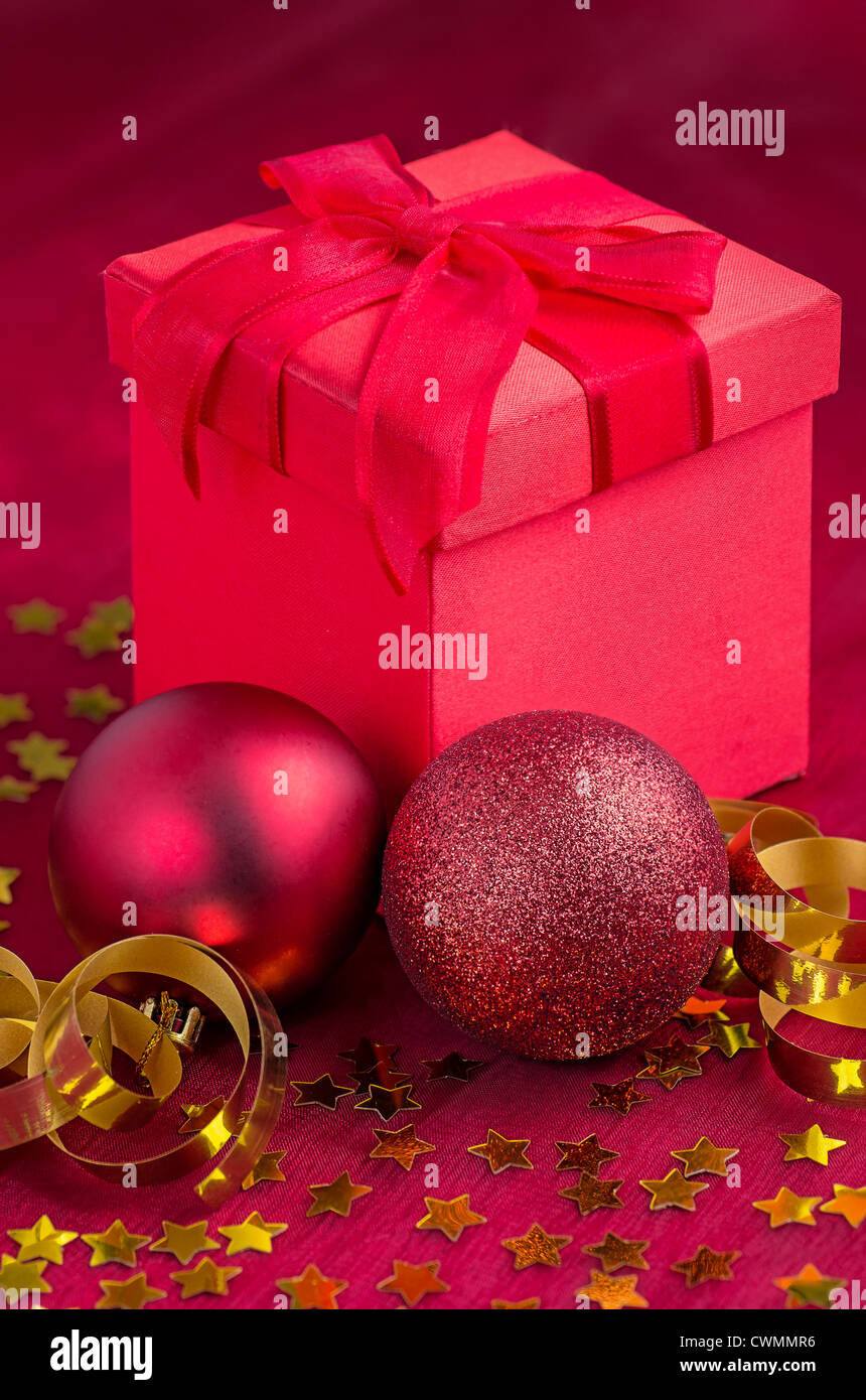 Weihnachts-Dekoration mit Geschenke Stockfoto