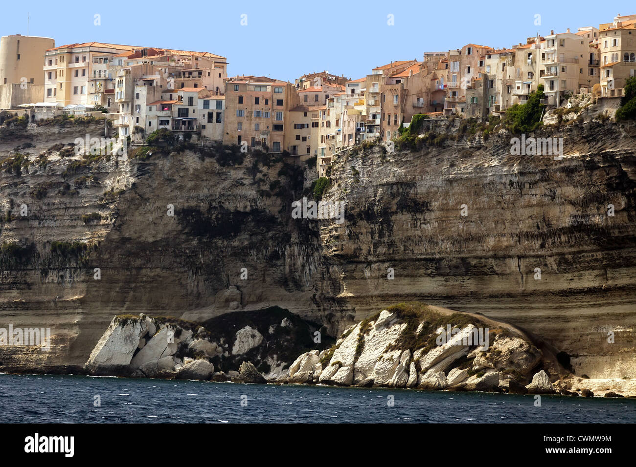 Alte Stadt Bonifacio auf Klippe, Korsika, Frankreich Stockfoto