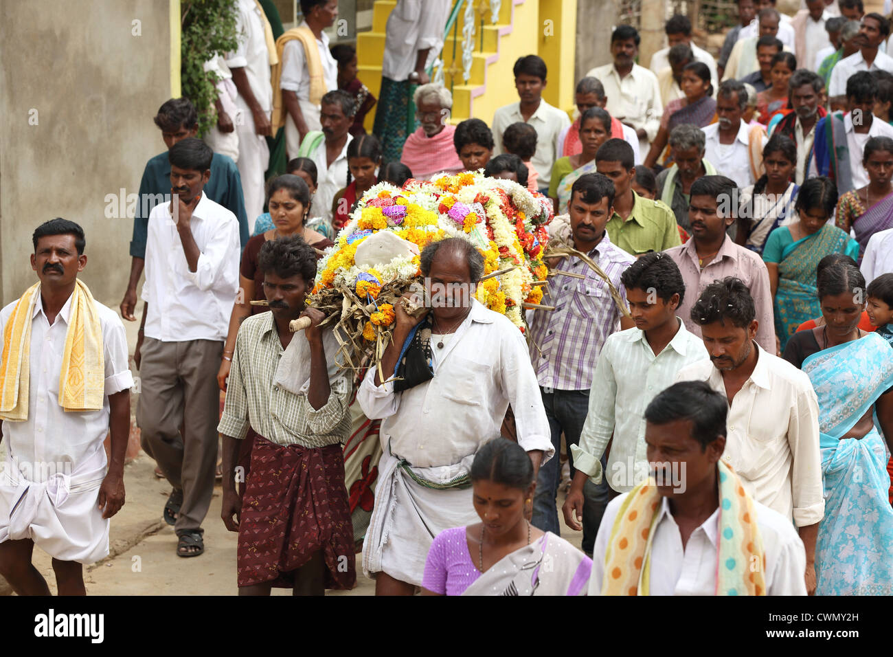 Beerdigung in einem Dorf Andhra Pradesh in Indien Stockfoto