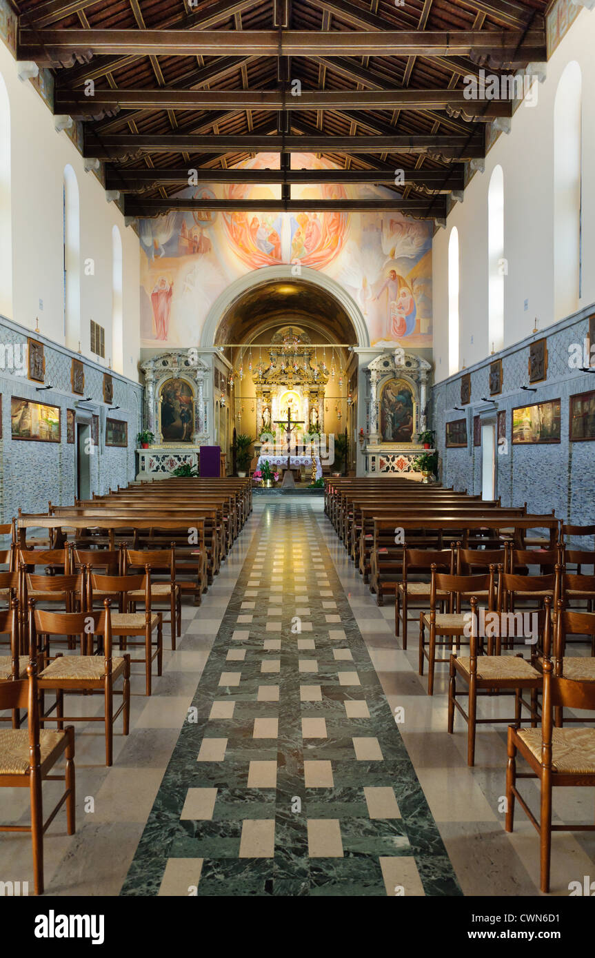 Innere der Kirche in Castelmonte Heiligtum der Jungfrau Maria, Cividale del Friuli. Udine, Italien Stockfoto