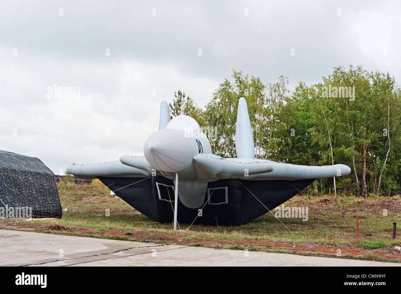 Aufblasbare Modell des Flugzeugs. Stockfoto