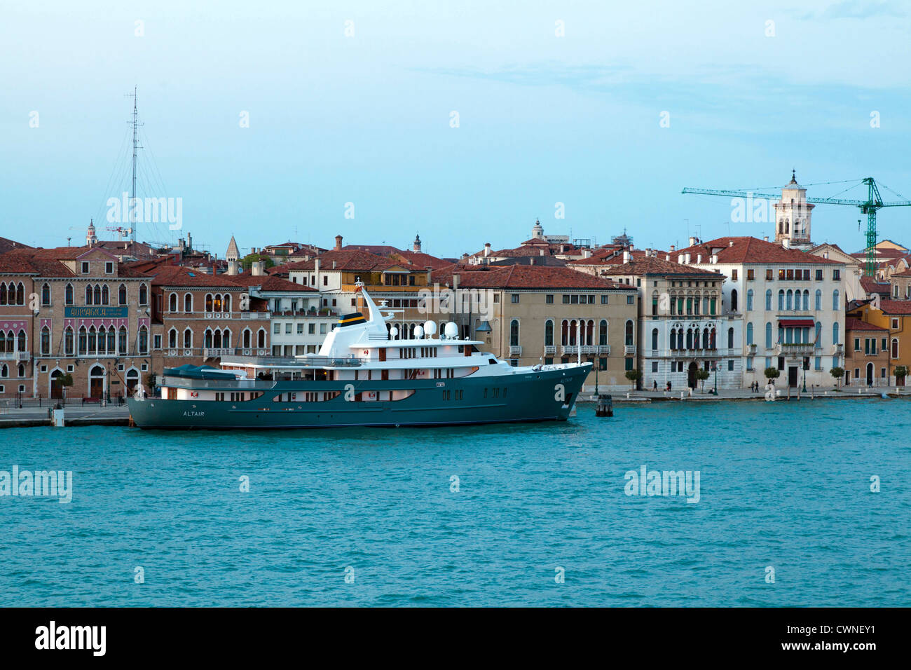 yacht liegeplatz venedig