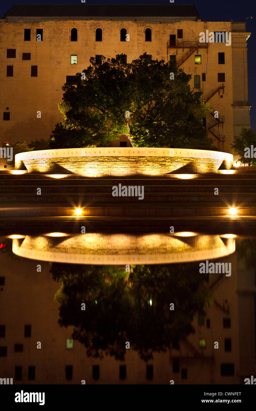 Die hinterbliebenenversorgung Baum, Oklahoma City National Memorial, Oklahoma City, Oklahoma Stockfoto