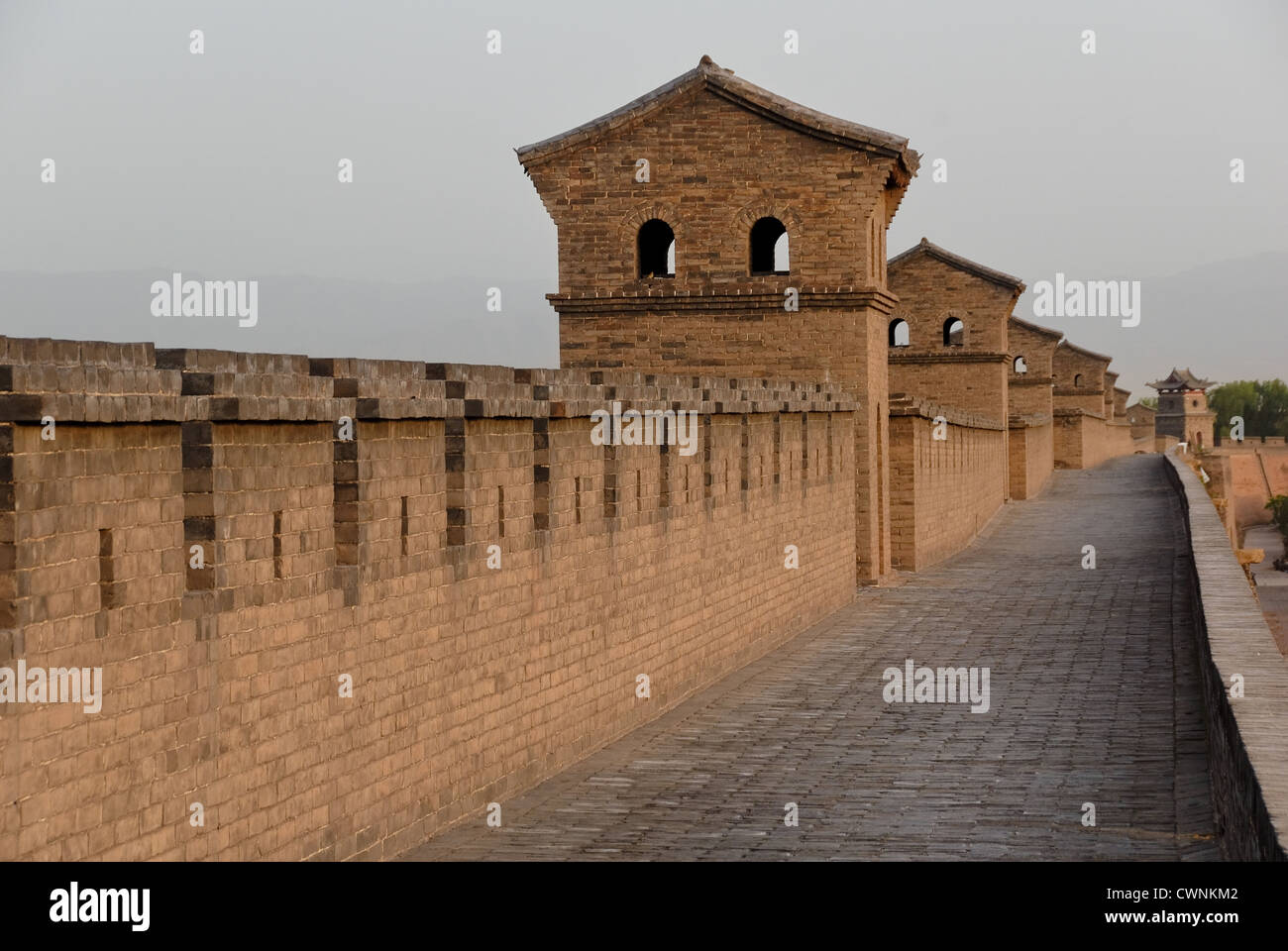 Abendlicht am Ping Yaos Stadtmauer Stockfoto
