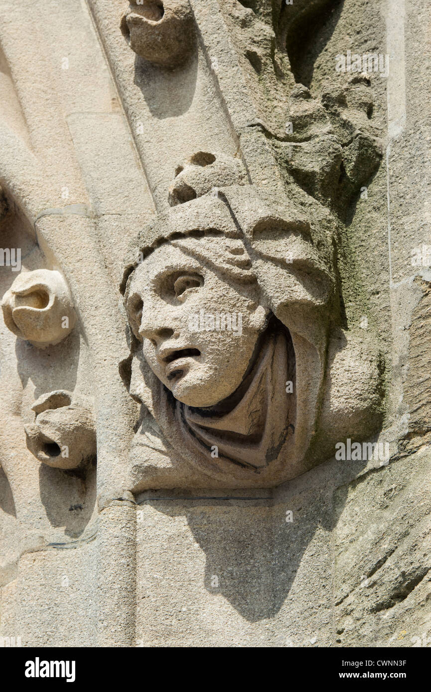 Geschnitzten Stein Womans Kopf auf dem Turm der Universität Kirche von Str. Mary die Jungfrau, Oxford, England Stockfoto