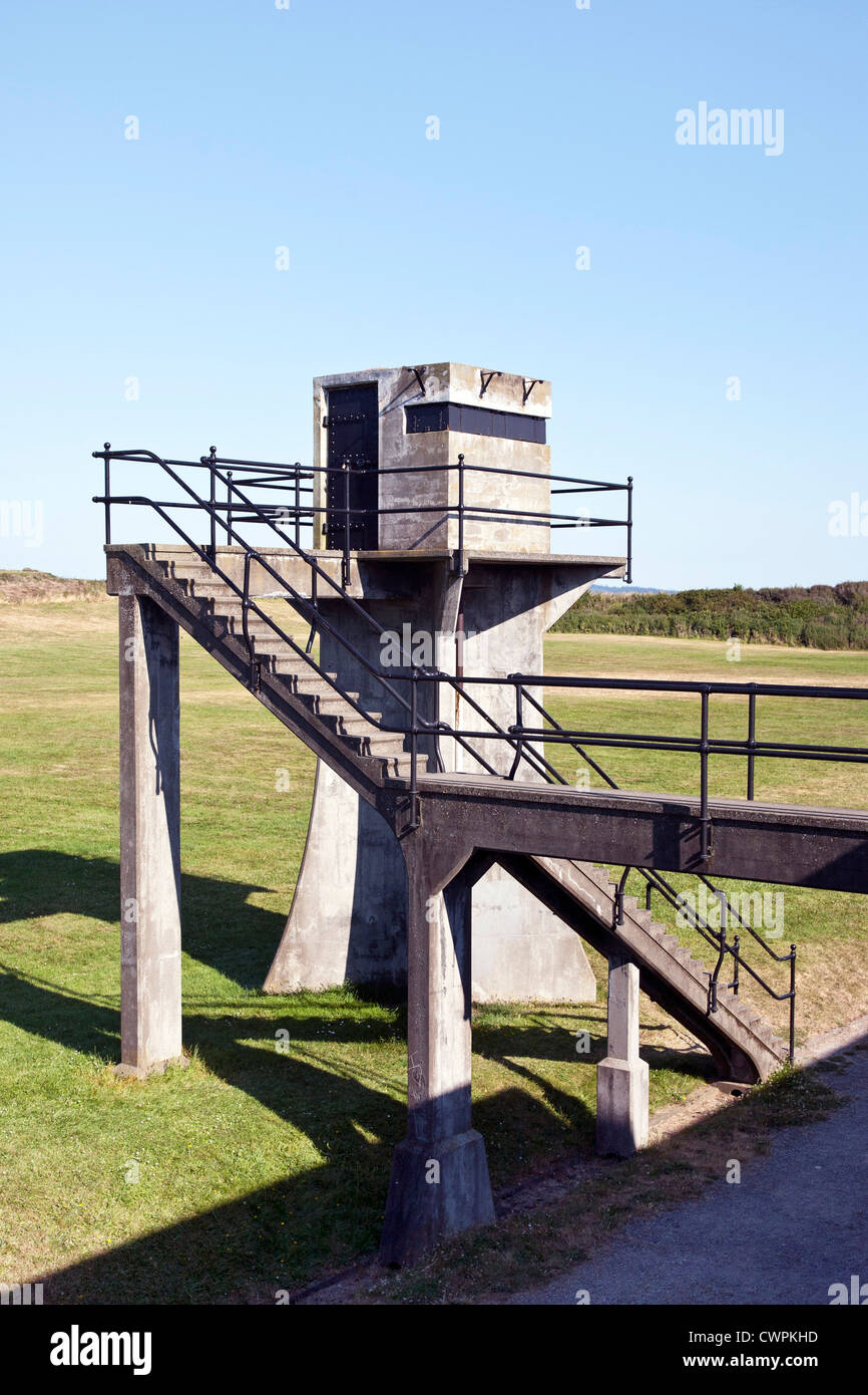 skulpturale Form der konkreten Beobachtung & Gefechtsstand für WWII Küstenartillerie Geschütze an Fort Casey Whidbey Island Washington Stockfoto