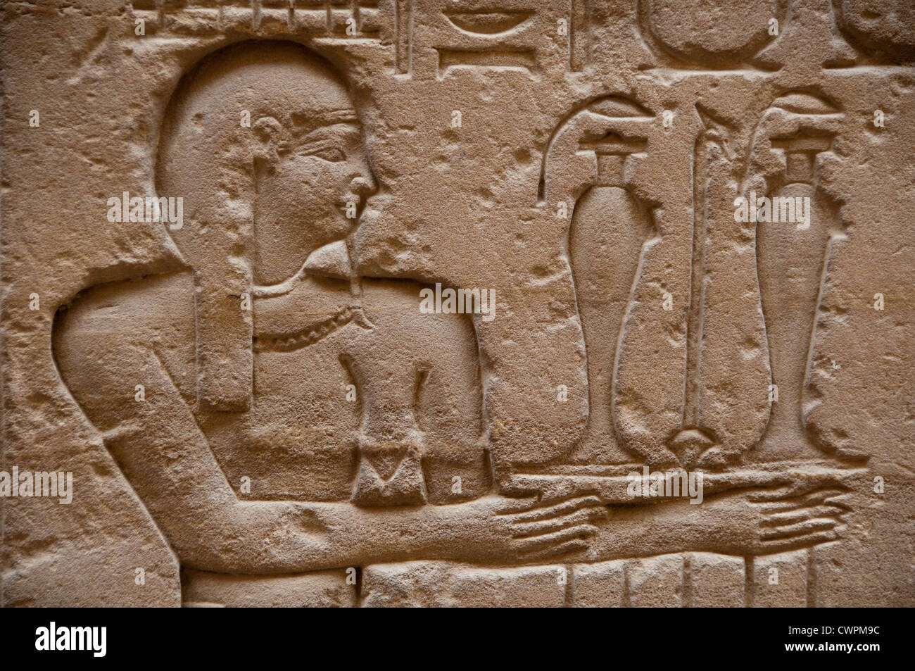 Hieroglyphen Horus Tempel von Edfu Oberägypten Stockfoto