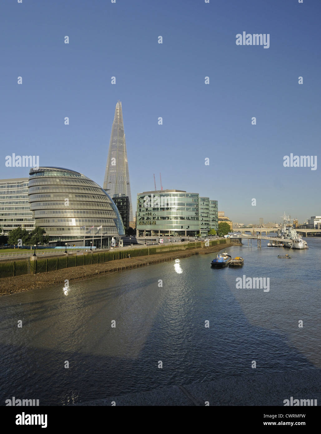 Die Scherbe und Fluss Themse London England Stockfoto