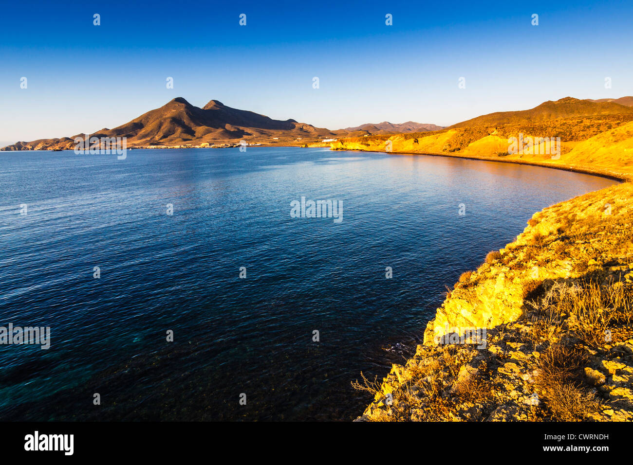 Über Los Frailes stinct Vulkane Dawn, Isleta del Moro, Naturpark Cabo de Gata, Almeria, Andalusien, Spanien Stockfoto