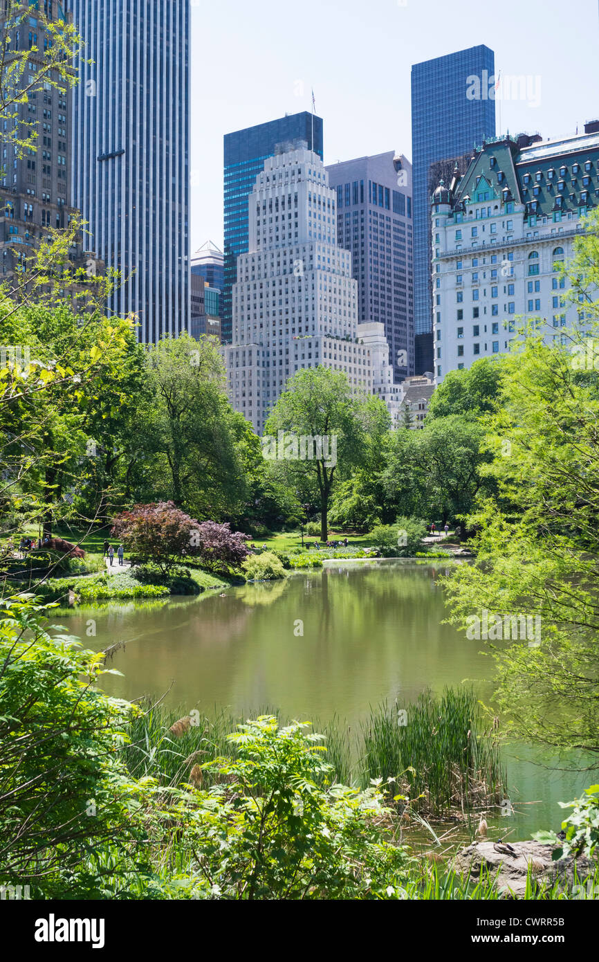 Stadt central park teich manhattan plaza Fotos und Bildmaterial in