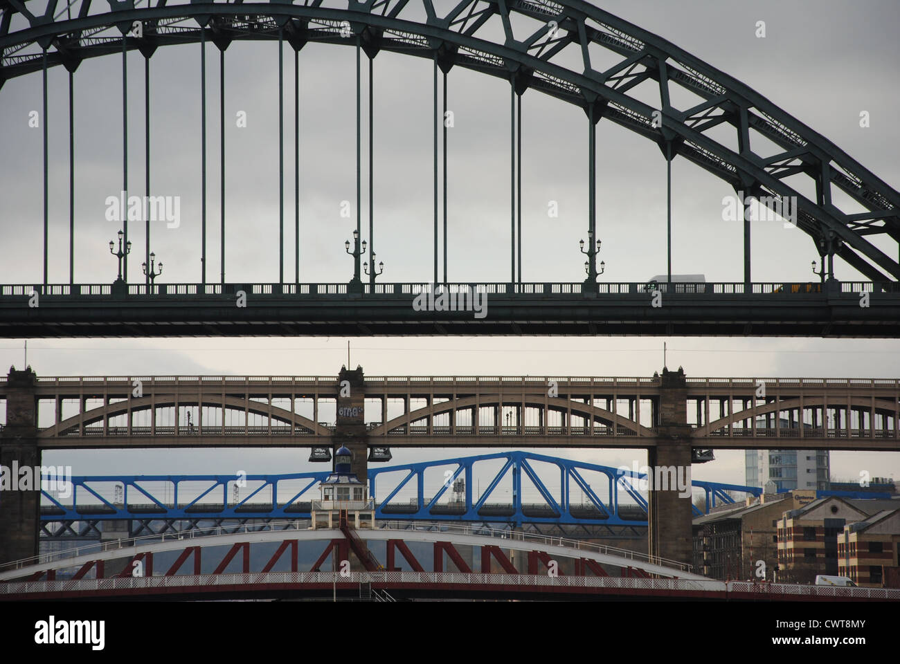 Brücken über den Kai in Newcastle-Gateshead, Nordengland Stockfoto