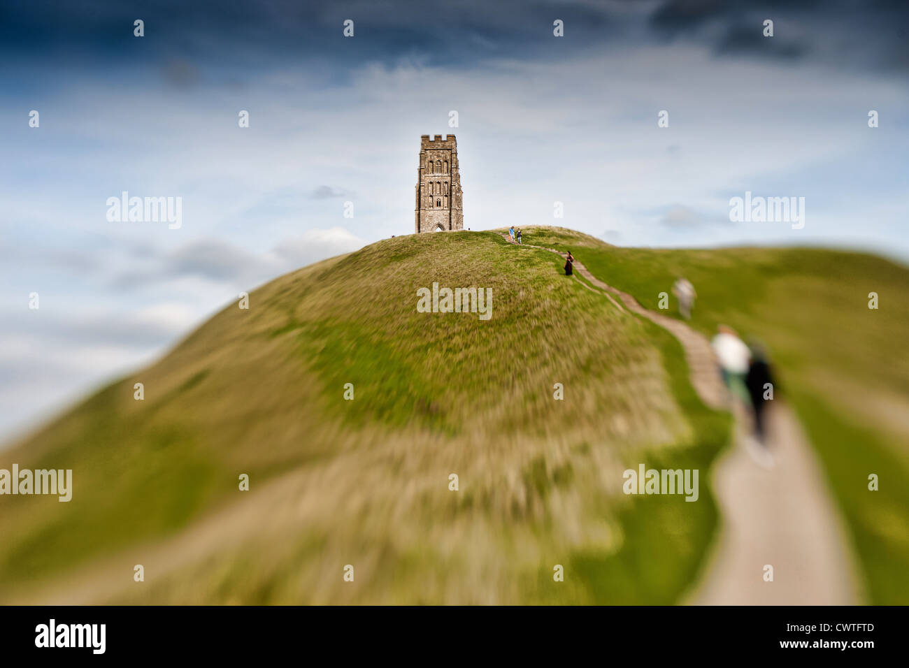 St Michael's Turm auf Glastonbury Tor in Somerset England. Stockfoto