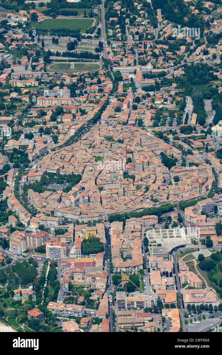 Luftaufnahme der alten historischen Mitte von Manosque, Alpes de Haute Provence, Frankreich Stockfoto