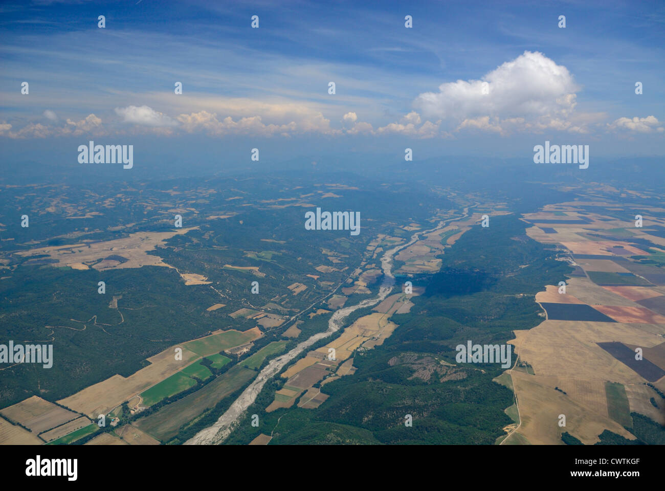 Luftaufnahme des Val d'Asse in der Nähe von Brunet, Plateau de Valensole, Alpes de Haute Provence, Frankreich Stockfoto