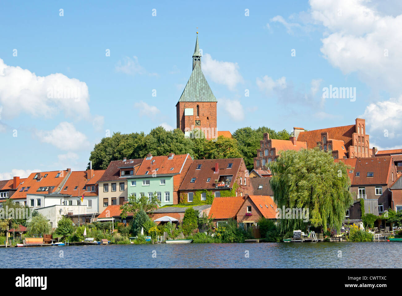 Altstadt und See Ziegel, Mölln, Schleswig-Holstein, Deutschland  Stockfotografie - Alamy