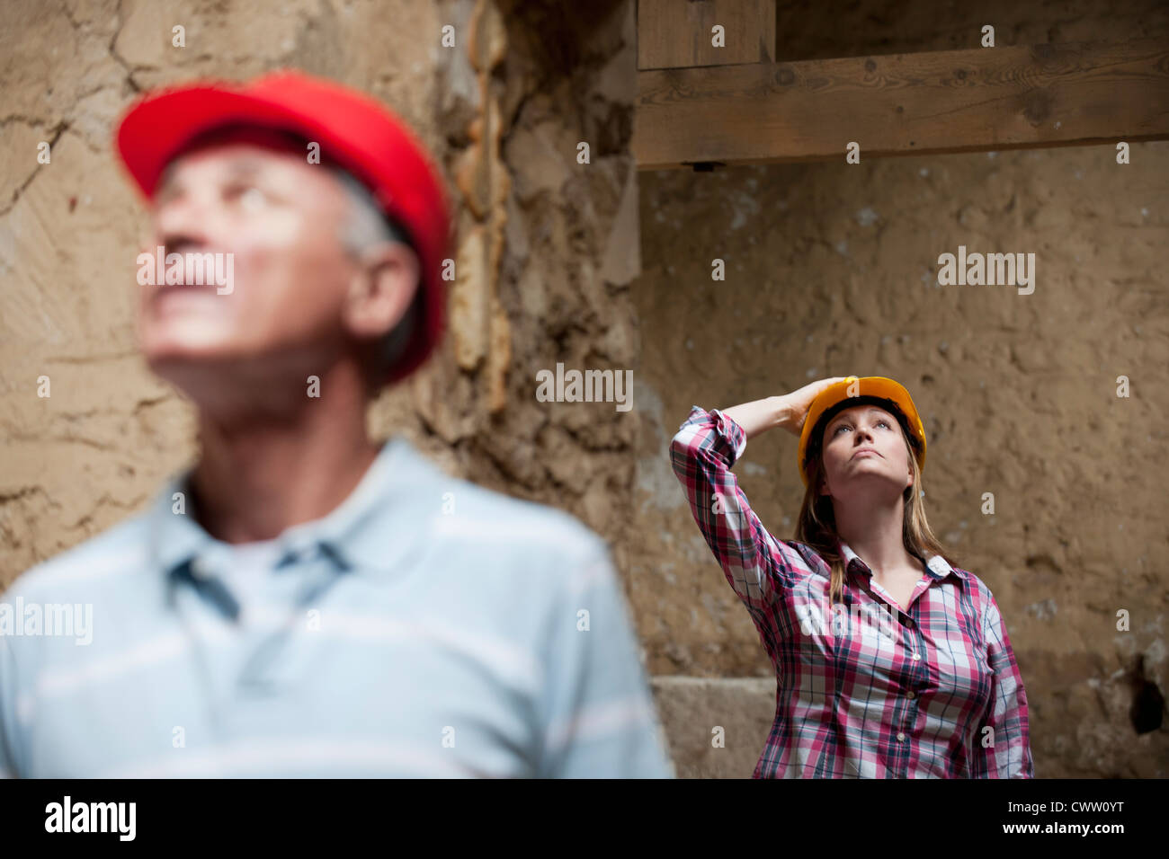 Bauarbeiter vor Ort Stockfoto