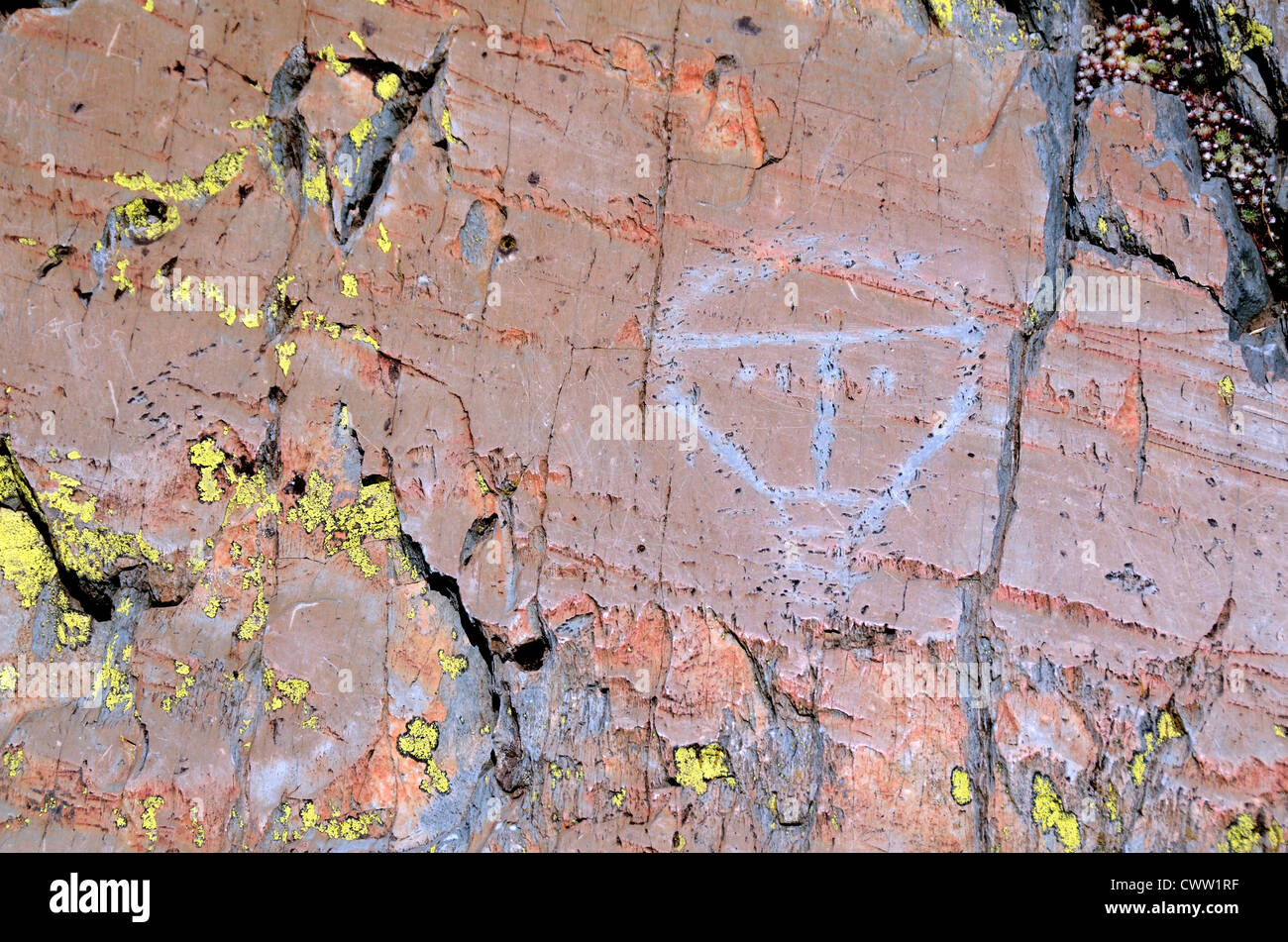 Bronzezeit Felsgravuren oder Petroglyphen der sogenannten "Christus"-Figur im Vallée des Merveilles, Nationalpark Mercantour, Alpes-Maritimes Frankreich Stockfoto