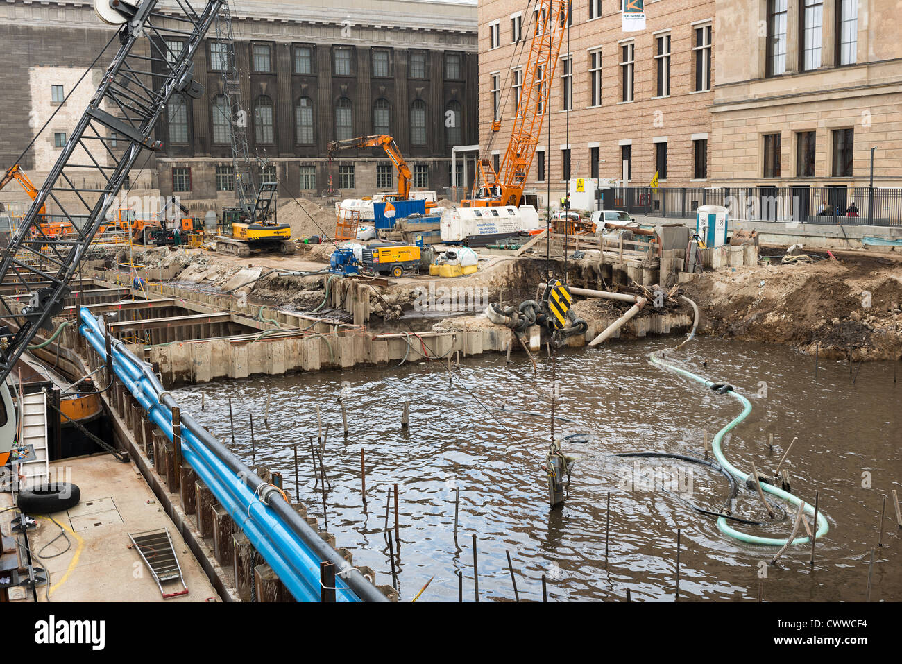 Gebäude Website Berliner Kran Wasser Gebäude modernisieren Modernisierung Wasser Baustelle Museen INSEL Stockfoto