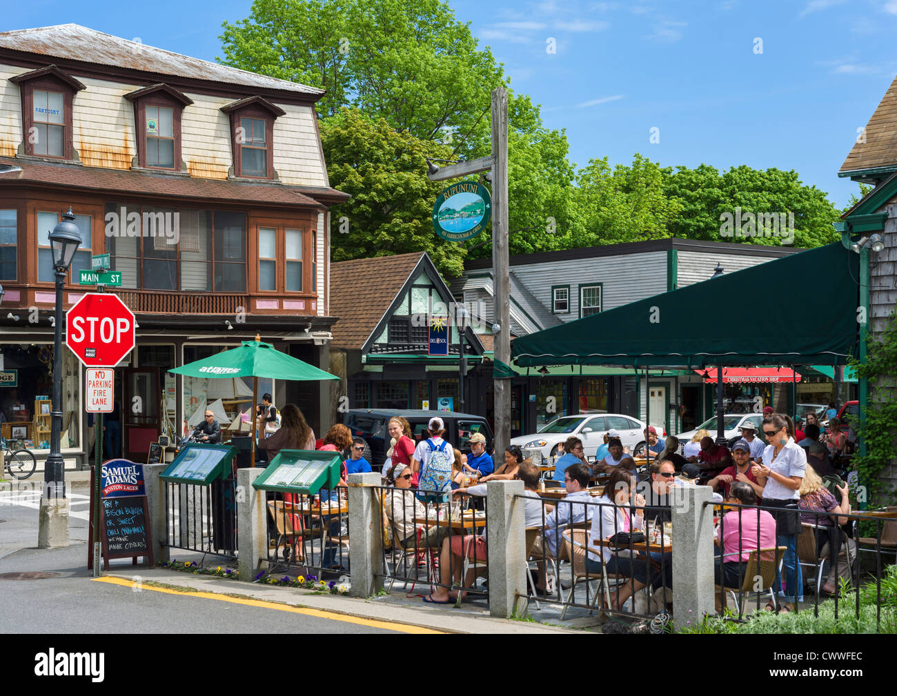 Fisch-Bar und Grill auf der Main Street in der Innenstadt von Bar Harbor, Mount Desert Island, Maine, USA Stockfoto