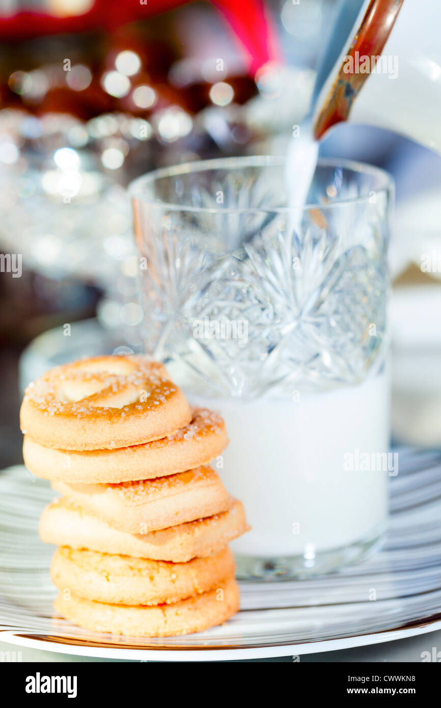 Kekse und Milch Stockfoto