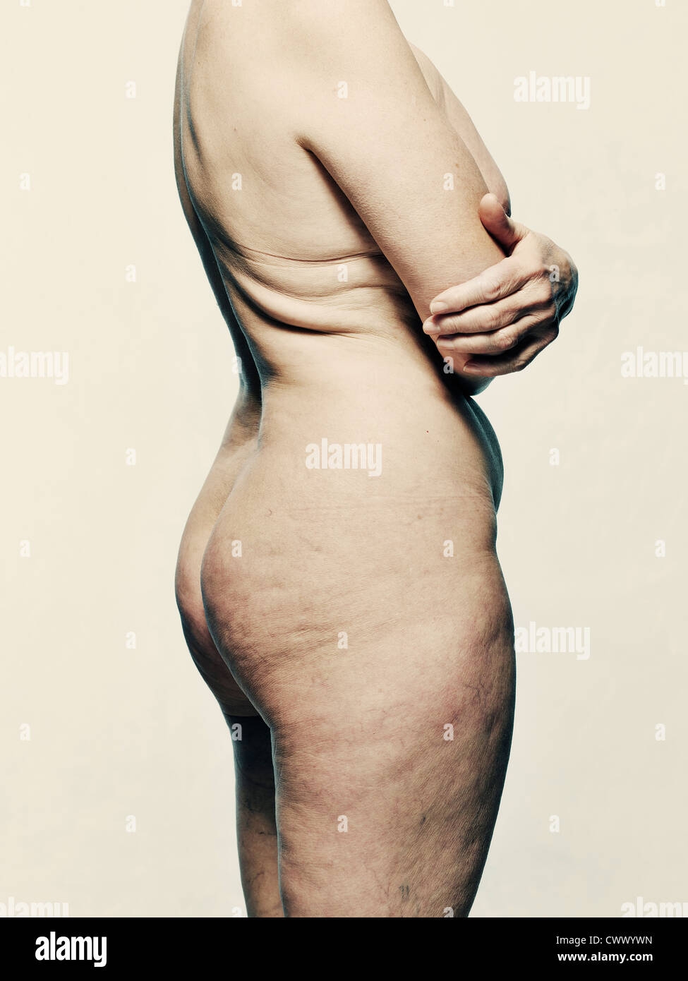 Nackte Schönheit Porträt von alte Frau Stockfotografie