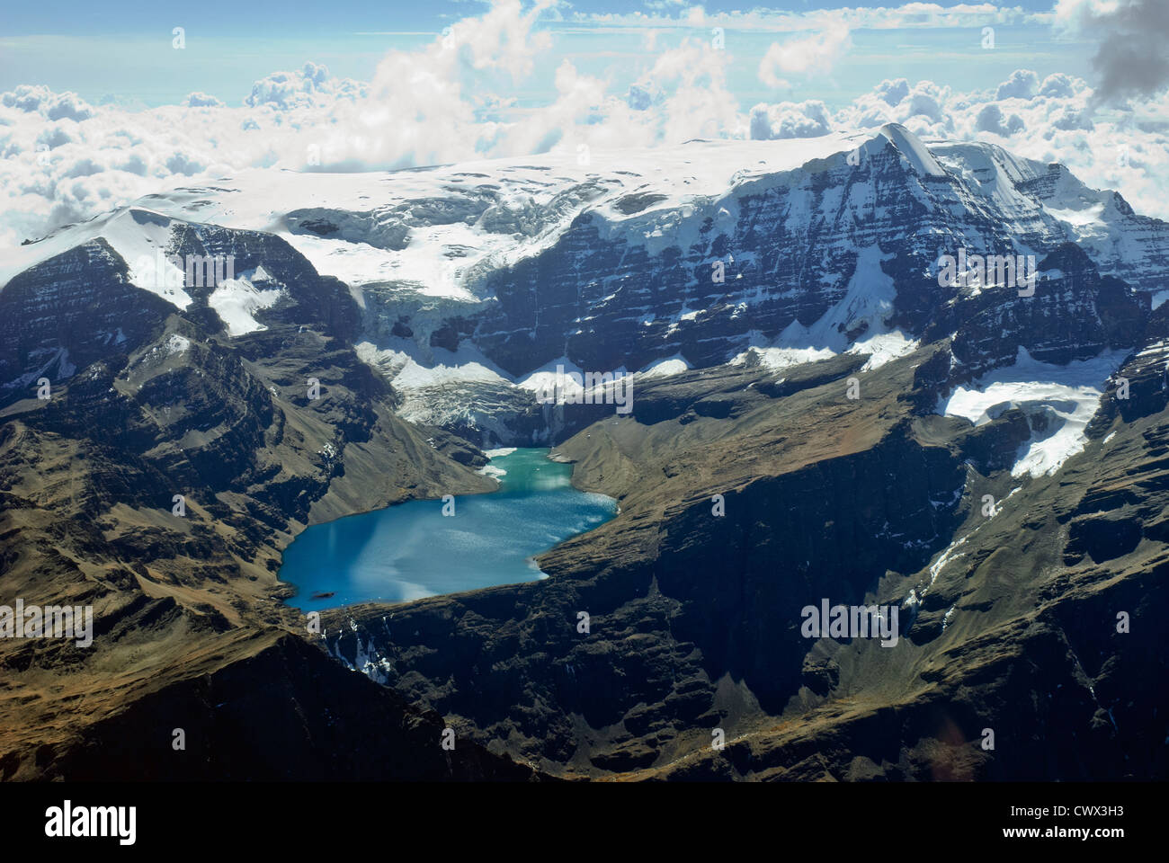 Luftaufnahme des Berges Mururata, Kordilleren der Anden Stockfoto