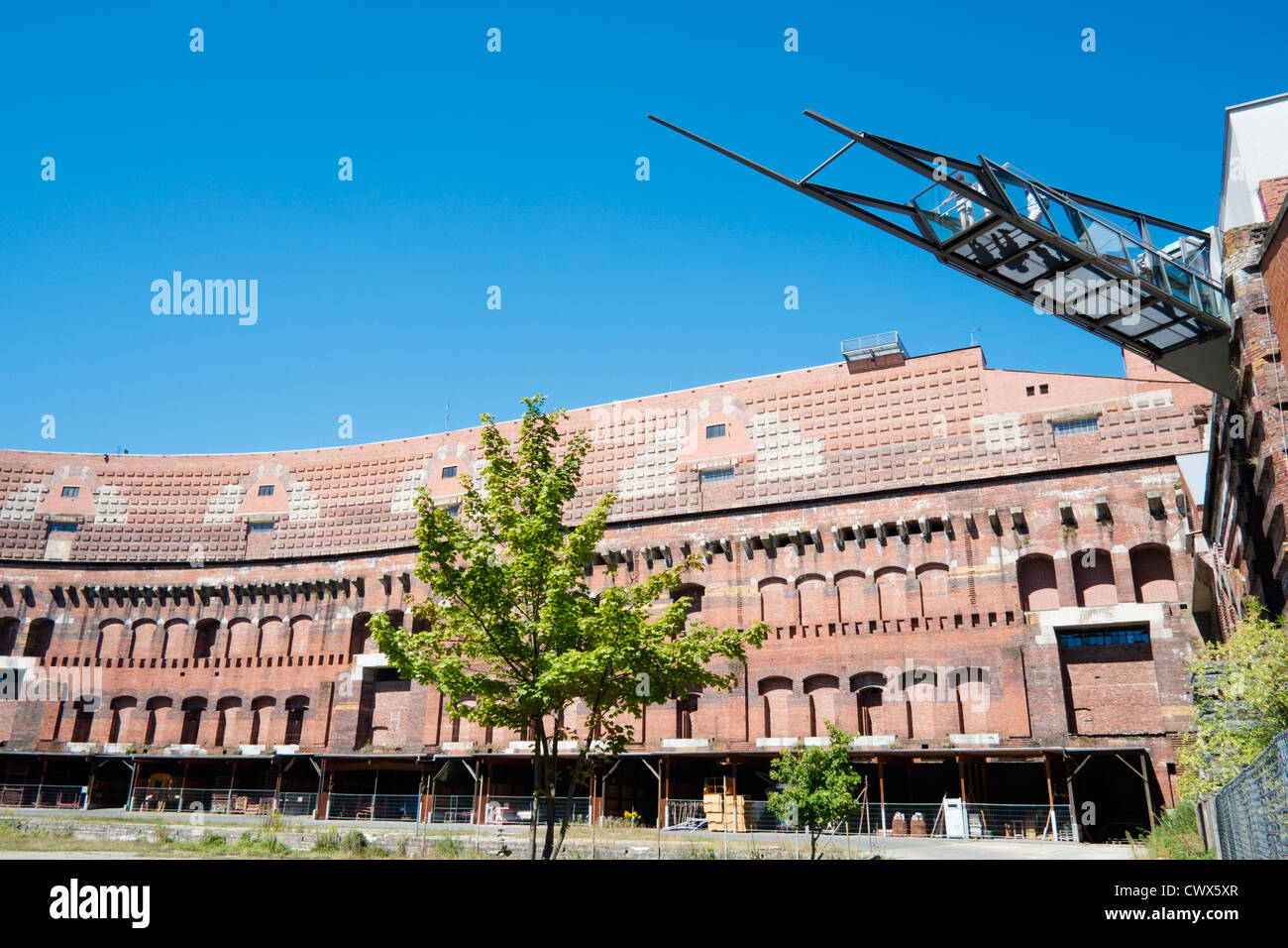 Moderner Architektur des Dokumentationszentrums Aussichtsplattform im Kongress-Saal im nationalsozialistischen rally Grounds in Nurembe Stockfoto