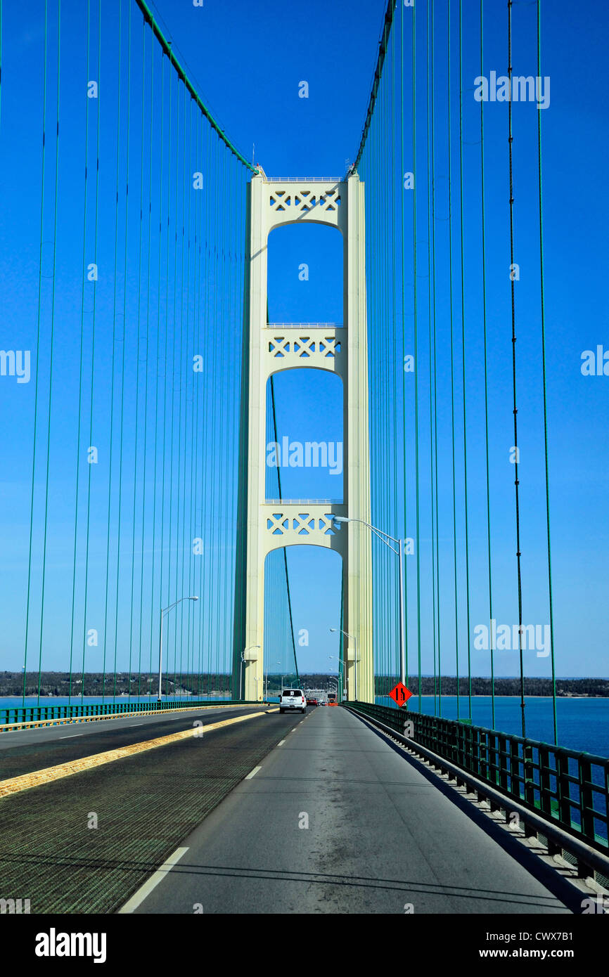 Mackinac/Mackinaw Damm und Brücke über Lake Michigan, Mackinaw City, Michigan, USA Stockfoto