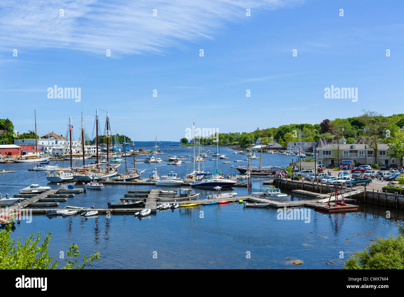 Blick über den Hafen in Camden, Knox County, Maine, USA Stockfoto