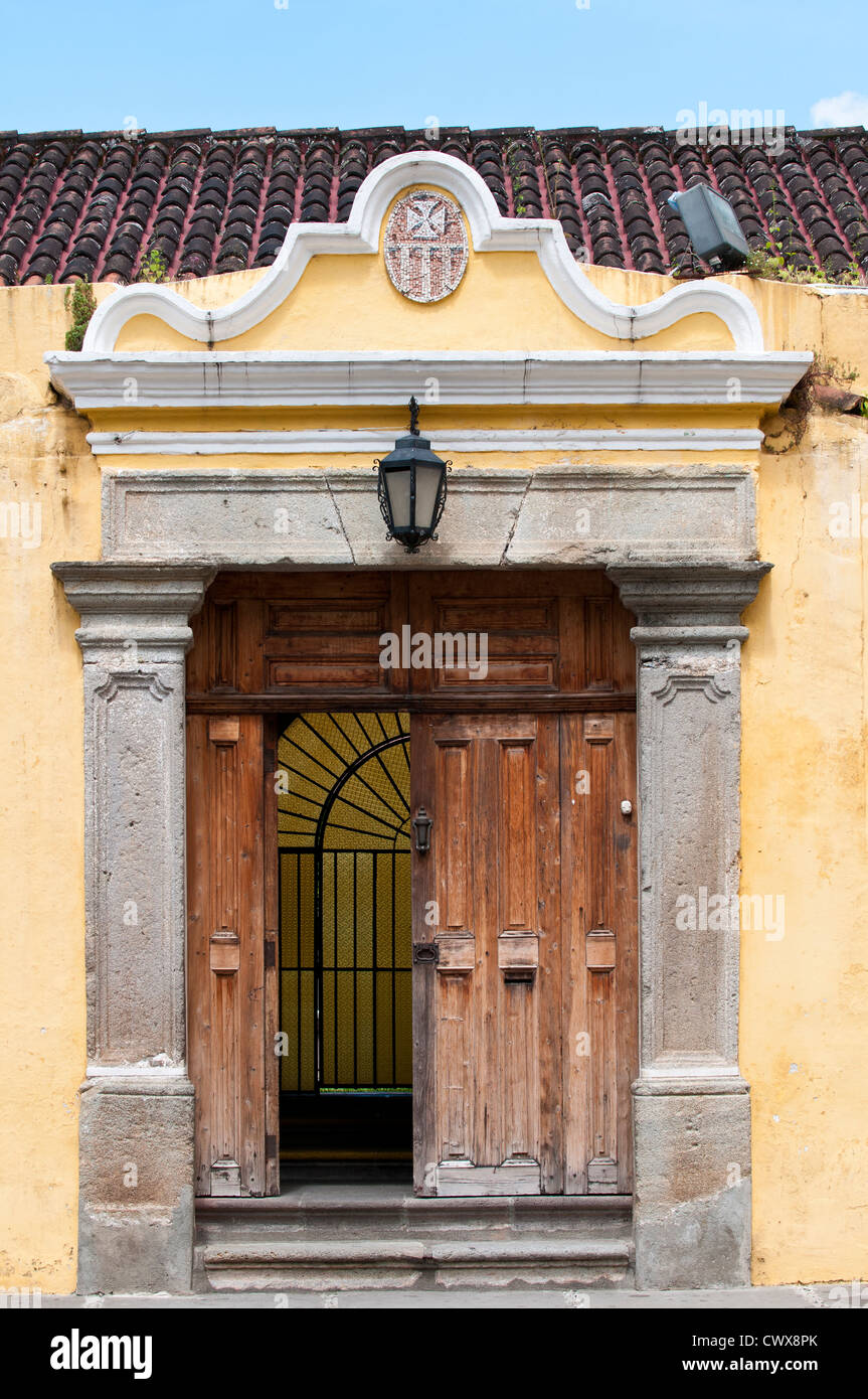 Kirche der Muttergottes von der Barmherzigkeit, die Iglesia de Nuestra Señora de la Merced, Antigua Guatemala, UNESCO-Weltkulturerbe. Stockfoto