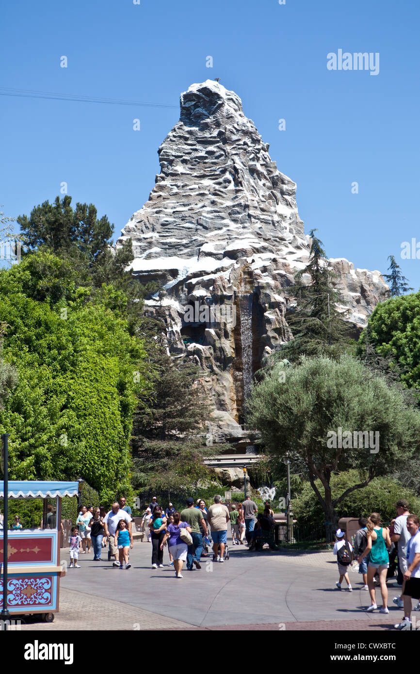 Matterhorn, Themenpark Disneyland, Anaheim, Kalifornien Stockfoto