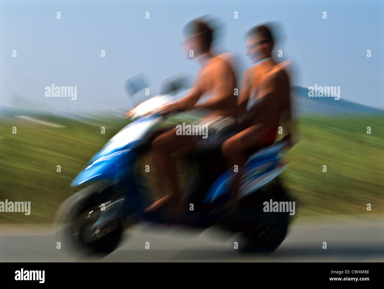 8095 Moped (soft-Fokus), Mittelmeer, Europa Stockfoto
