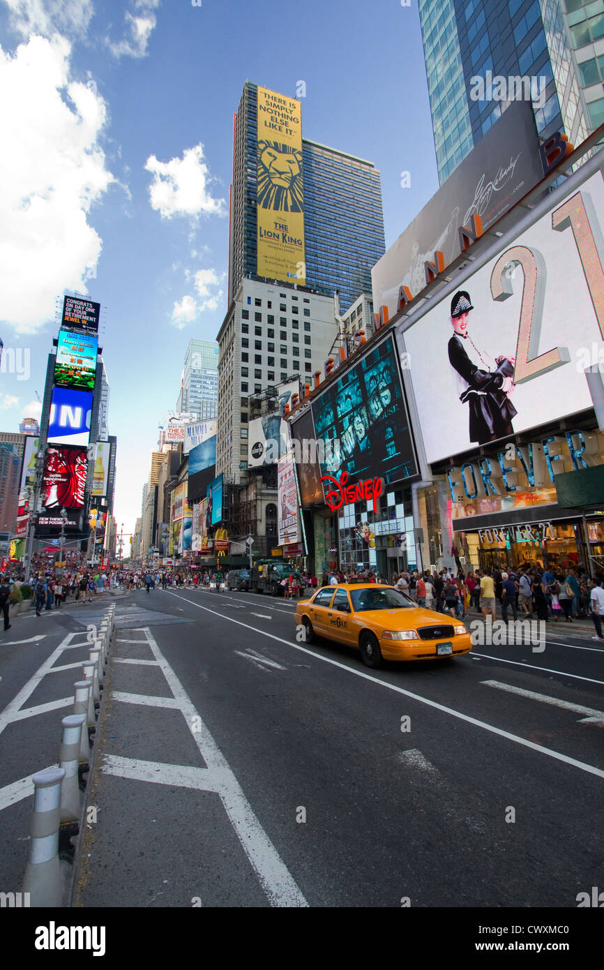 Times Square als während des Tages gesehen Stockfoto