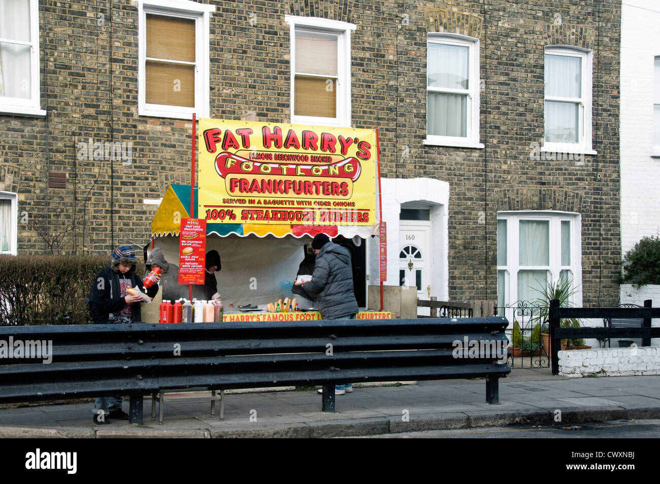Fett Harrys Würstchen Stall in residental Straße Highbury, London Borough of Islington England UK Stockfoto