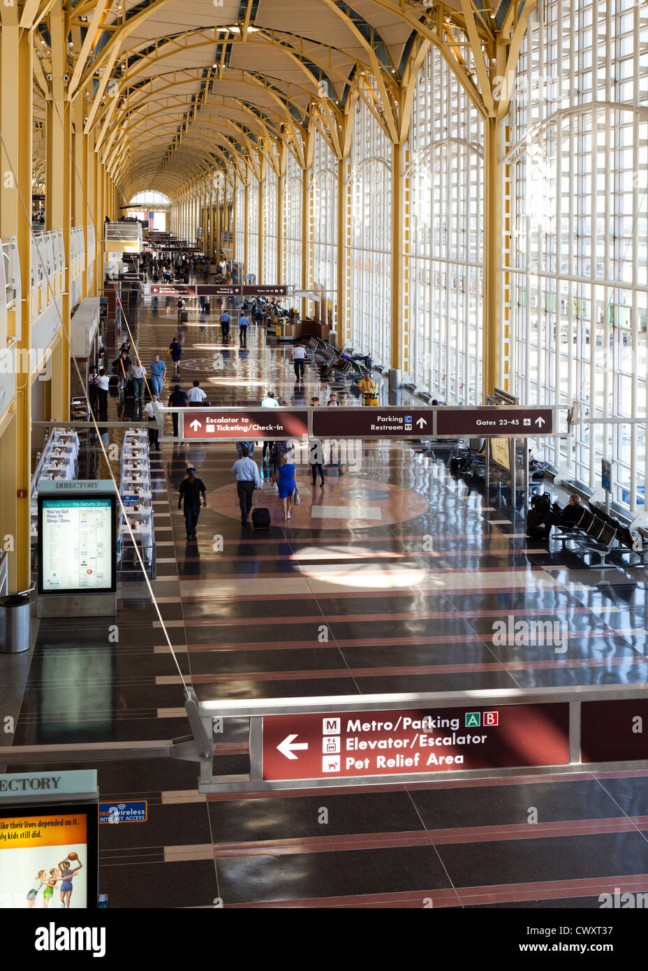 Ronald Reagan National Airport terminal Interieur Stockfotografie Alamy