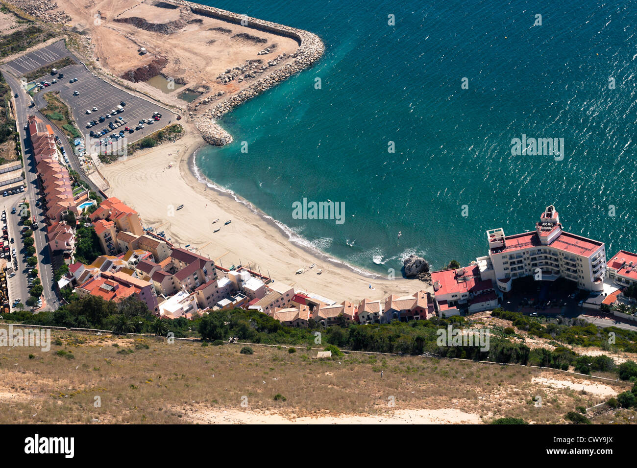 Catalan Bay Village, Blick von oben auf den Felsen von Gibraltar. Stockfoto