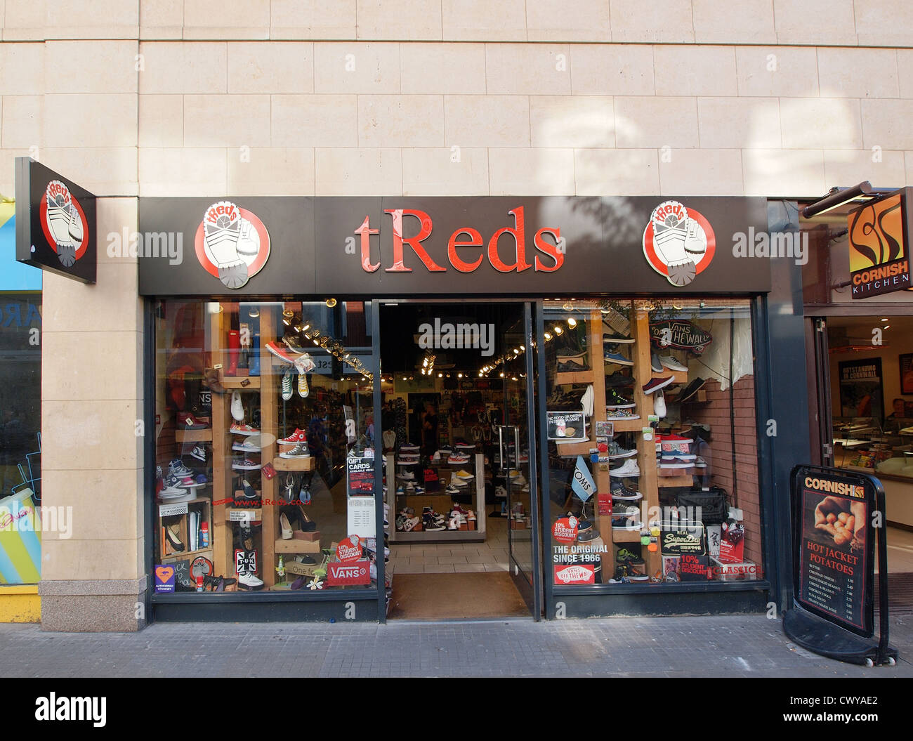 tReds Schuh Shop Swindon Stockfoto