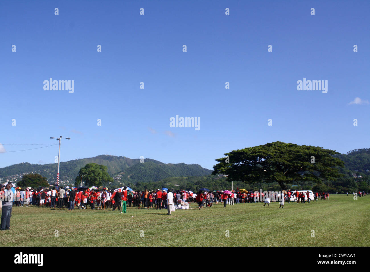 Die Leute an der Queens Park Savannah unabhängige Tag. Stockfoto