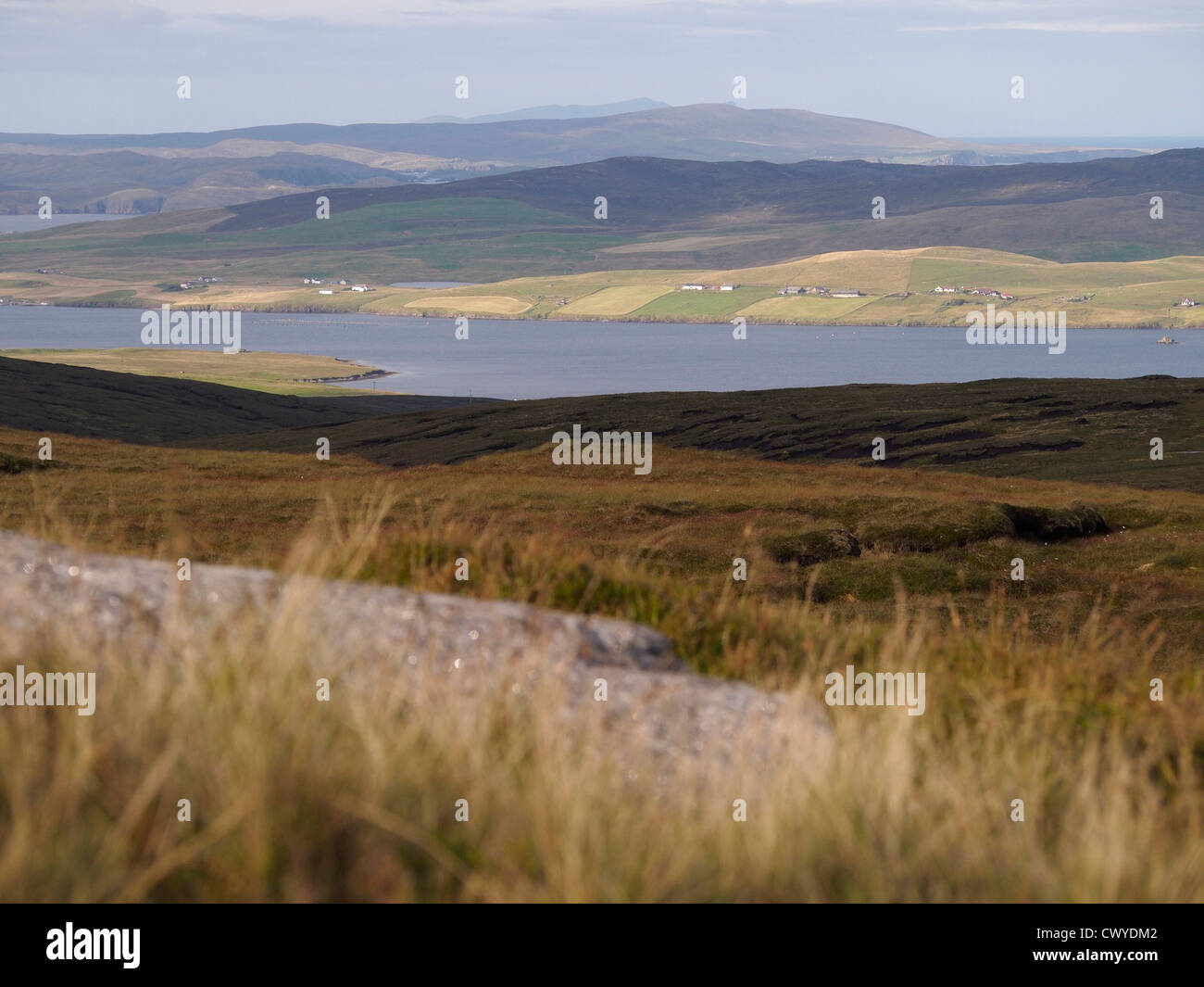 Ansicht West vom Dalescord Hill, Mainland, Shetland Stockfoto