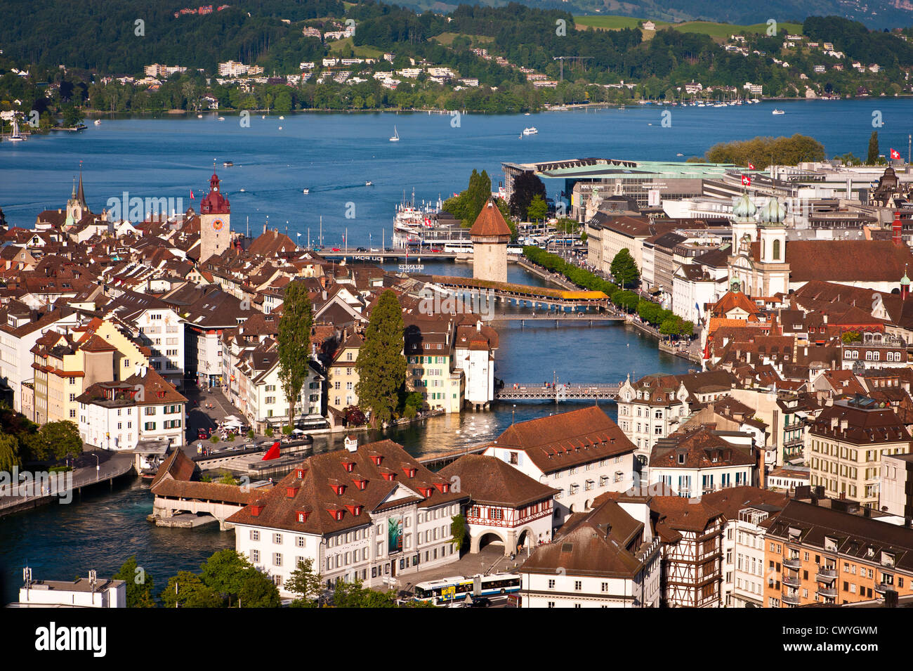 Birdseye Blick auf Luzern und den See Stockfoto