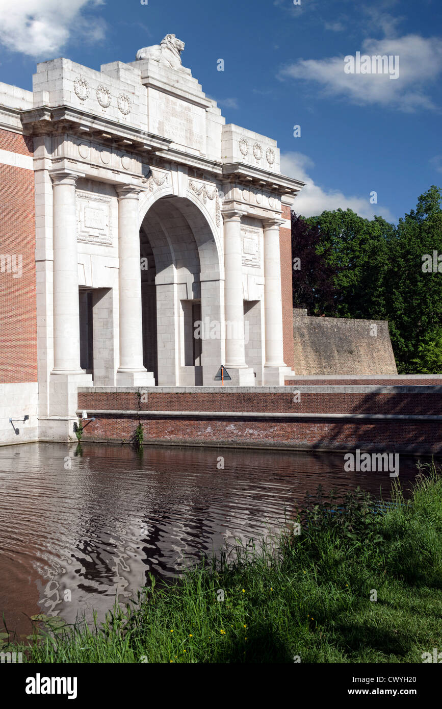 Das Menentor, Ypern, Flandern, Belgien Stockfoto