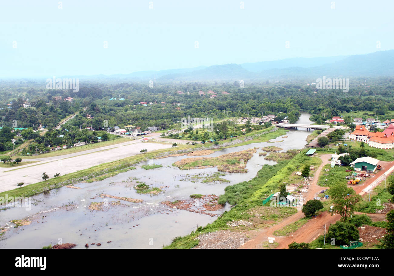 Draufsicht der Nakhon Nayok River bei Nakhon Nayok, Thailand Stockfoto