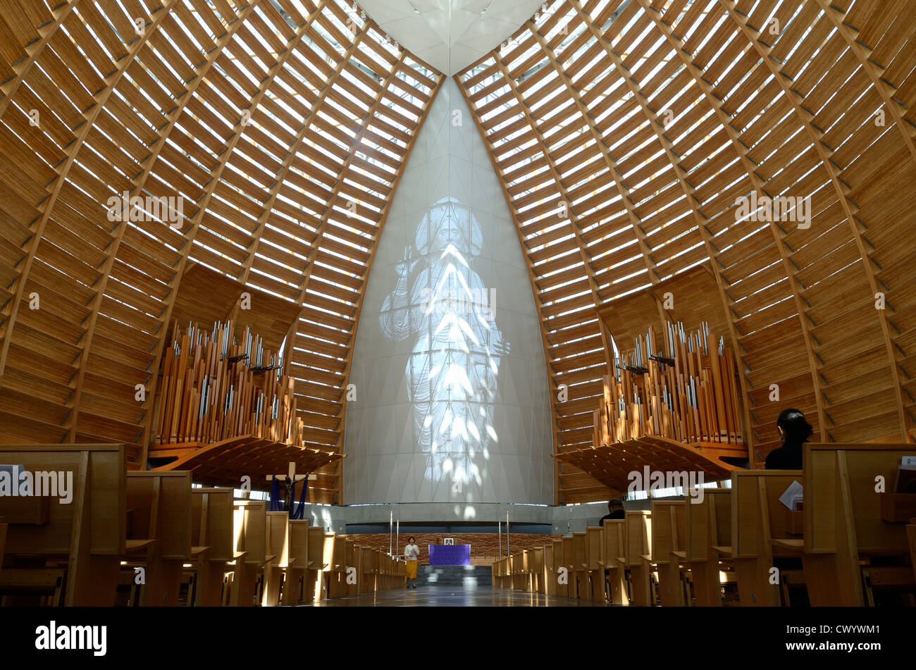 Oakland, USA - 4. März 2012: Innenansicht der Kathedrale von Christus das Licht in Oakland, Kalifornien. Stockfoto